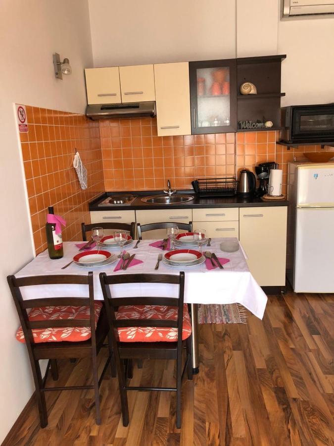 Apartments Rajcic Kaštela Buitenkant foto